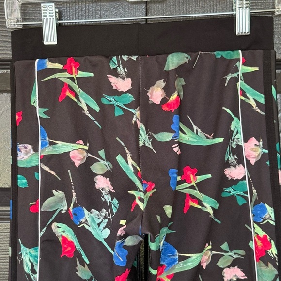 Adidas Triple Stripe Floral Leggings Small - Picture 10 of 12